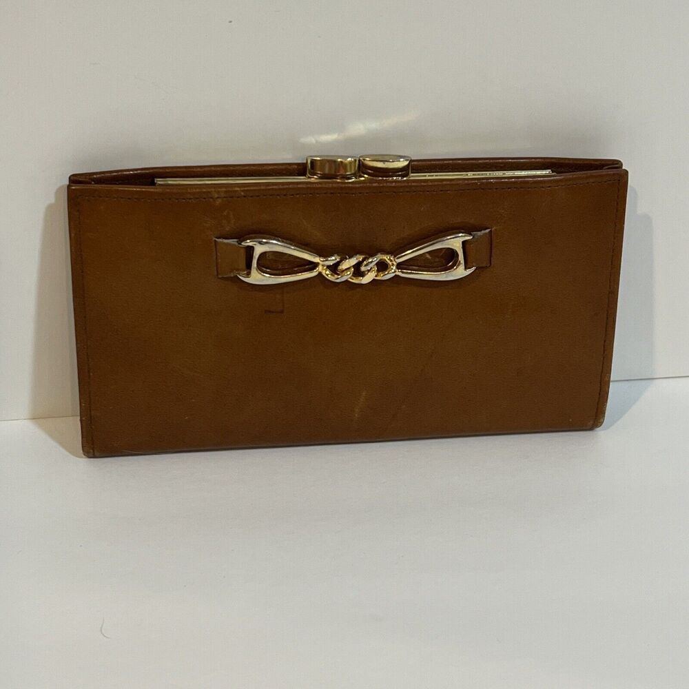 Vintage St. Thomas Cowhide Leather Kiss Lock Slots Brown Wallet Festival Boho